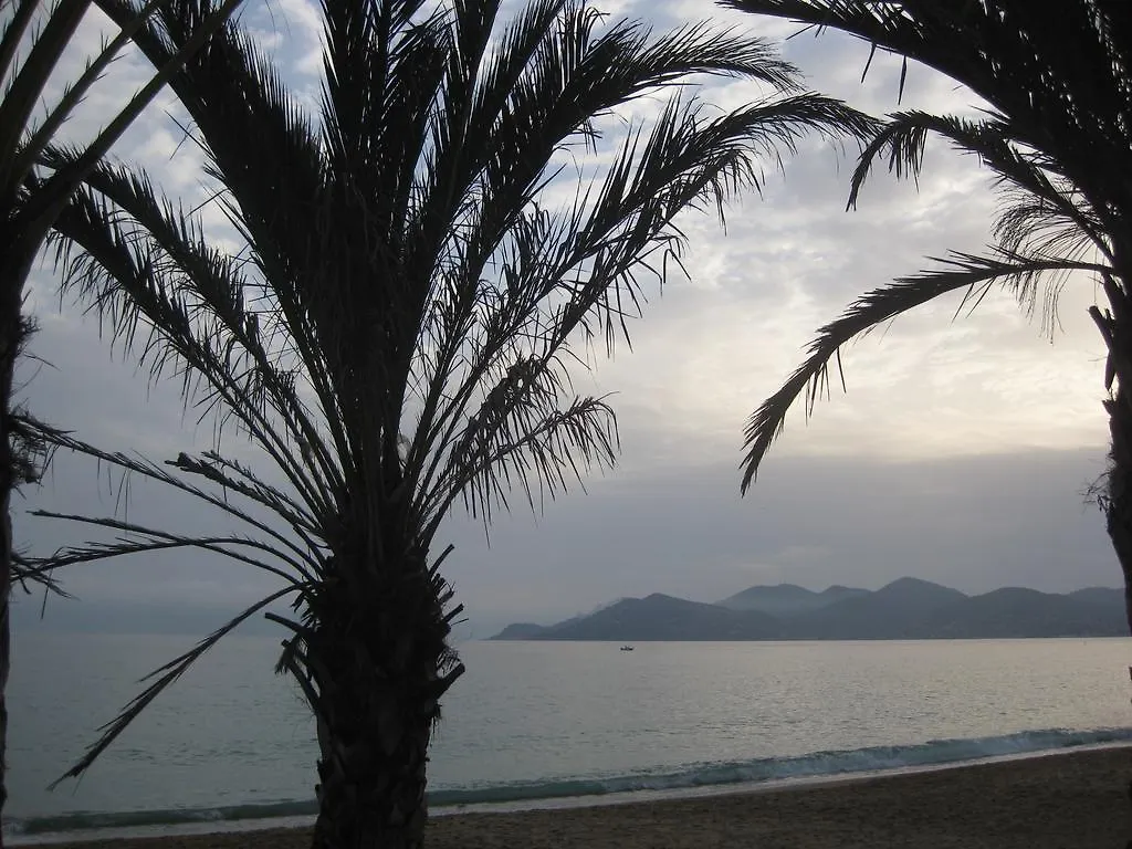 Cannes - View Cap Esterel Apartment